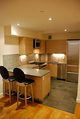 Rented by City Connections Realty | media 32