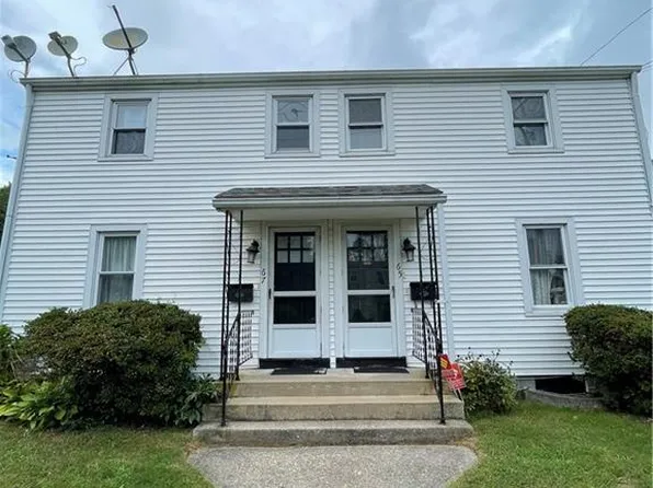67 Hawthorne Dr, New London, CT 06320