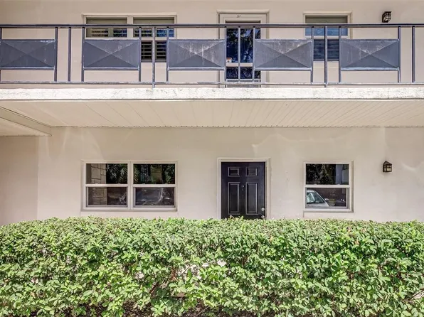 100 El Camino Dr APT 107, Winter Haven, FL 33884