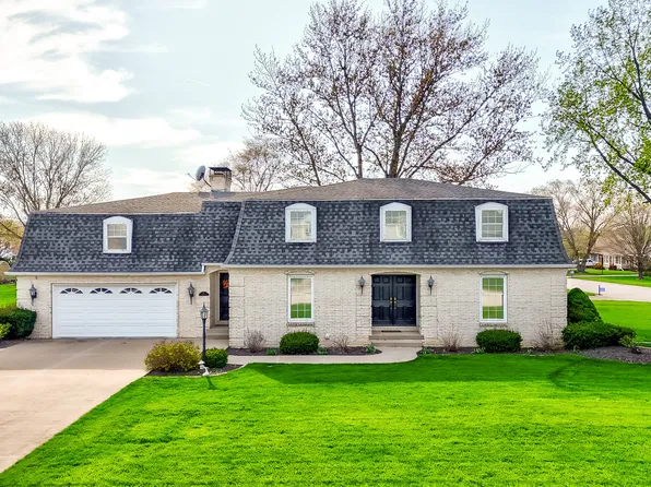 4 Schmitt Dr, Streator, IL 61364