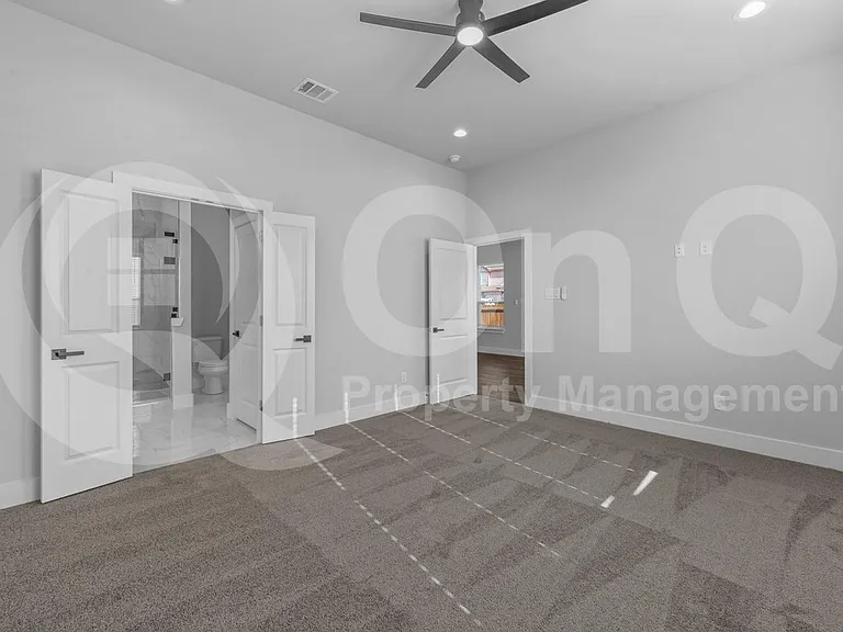 4207 Scarsdale Ln — Photo 11