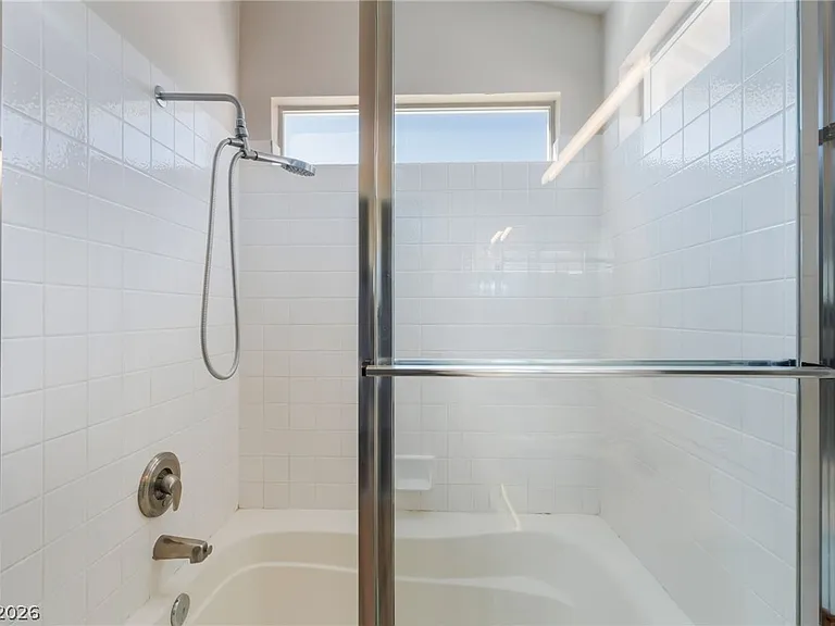 10401 Horseback Ridge Ave — Photo 15