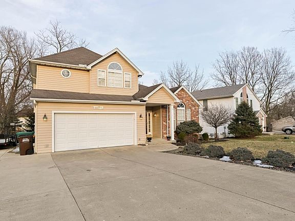 4th image of 20058 Lakeview Dr