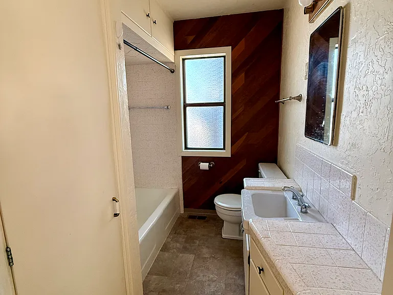 755 Walker Ave — Photo 10