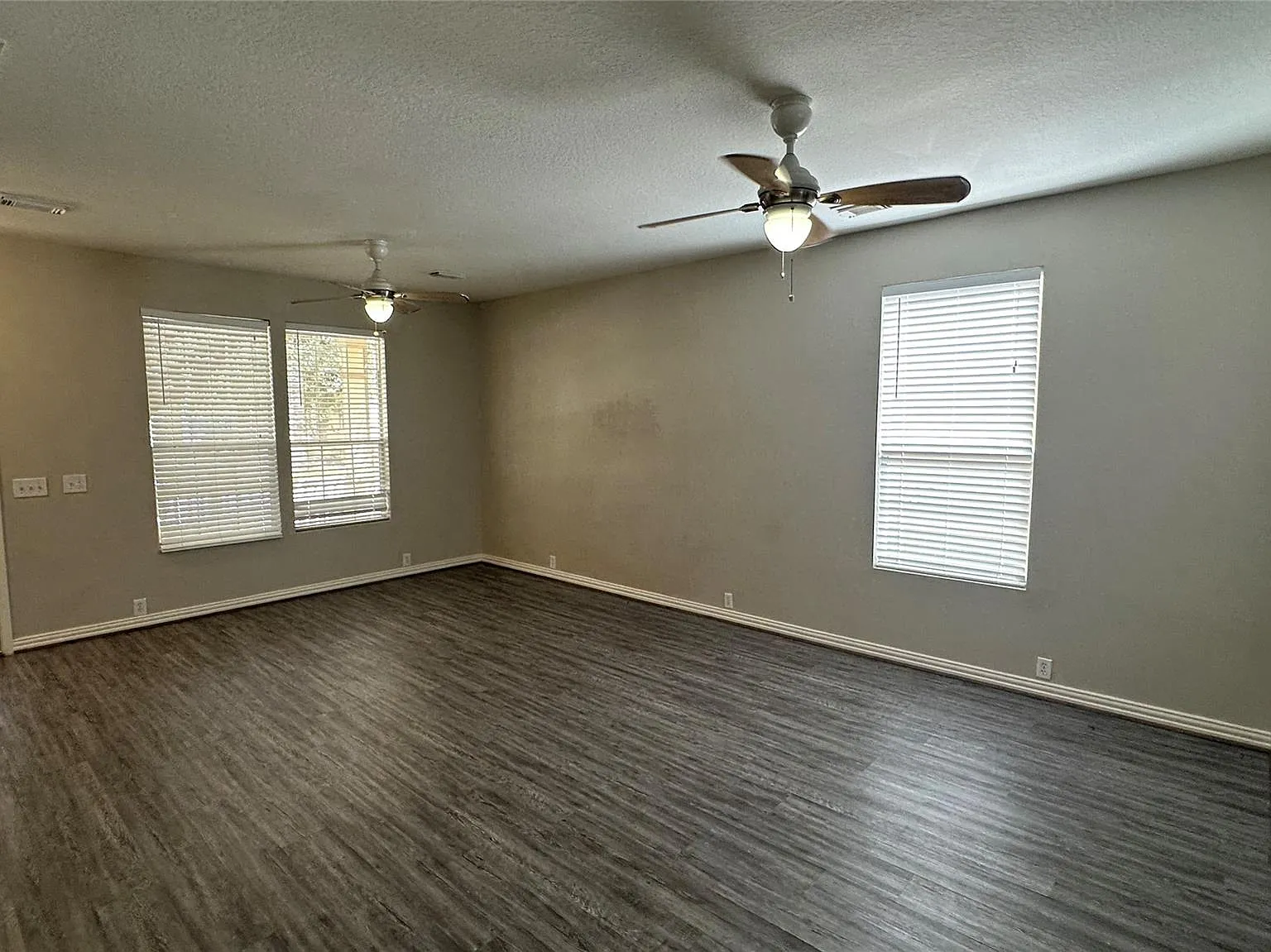 3 bed, 2.5 bath, 1440 sqft, $1,500 — Photo 4