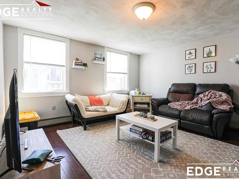 5 Cottage St #2 — Photo 4