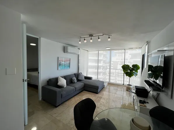 3919 Avenue Isla Verde, Carolina, PR