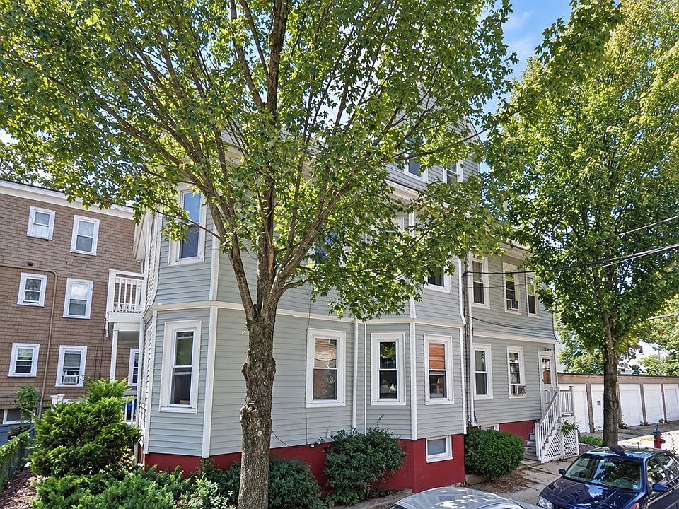 1st image of 34 Holyoke Rd
