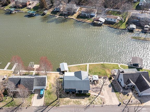 4th image of 1719 Lakeshore Dr