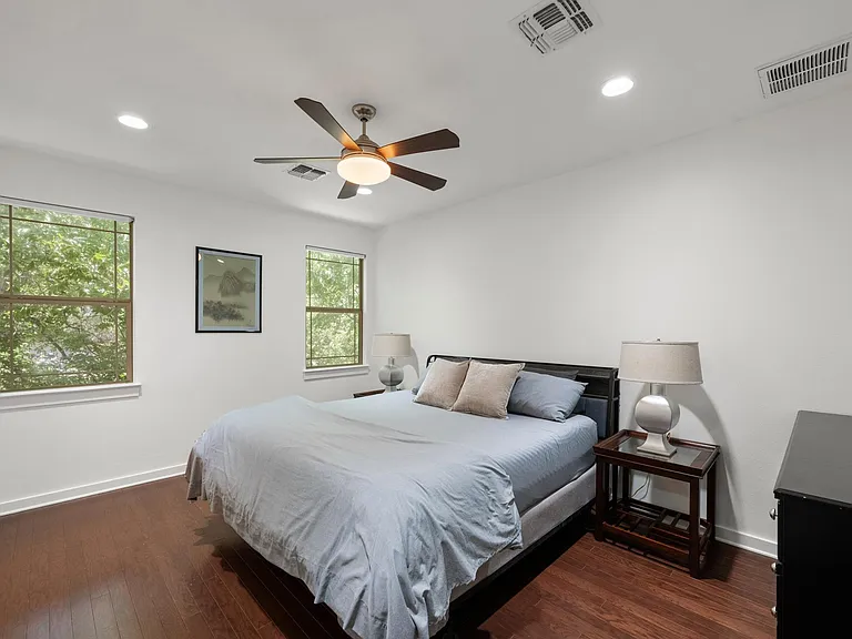 2208 Schriber St #B — Photo 18