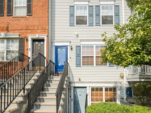 37 Vaughan Dr, Newark City, NJ 07103