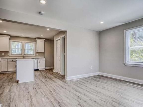 Entry view of property