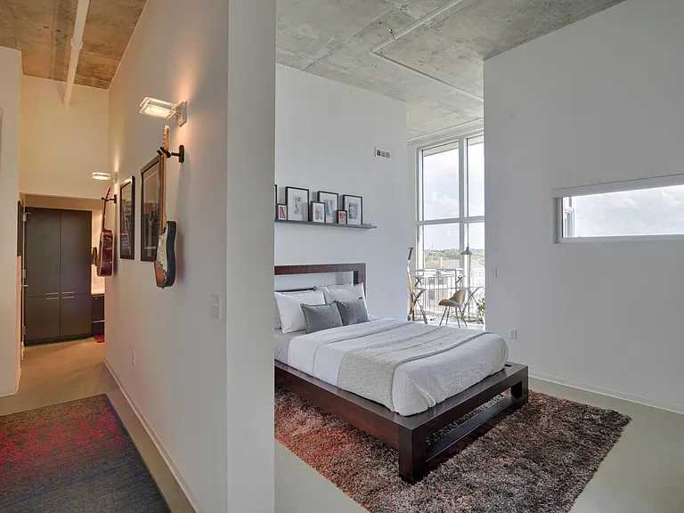 2115 Yeaman Pl #530 — Photo 9