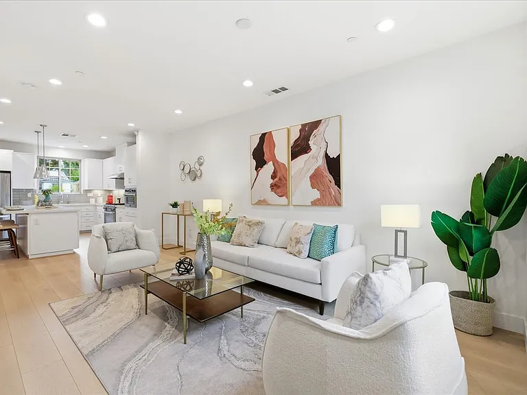 270 Ariana Pl — Photo 15
