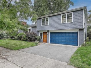 342 Grotto Ave, Providence, RI 02906