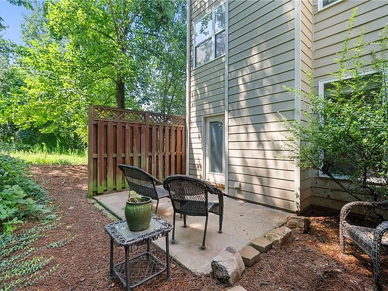 950 Firethorne Pass — Photo 28