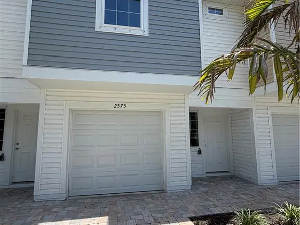 2575 6th Avenue Dr E, Bradenton, FL 34208