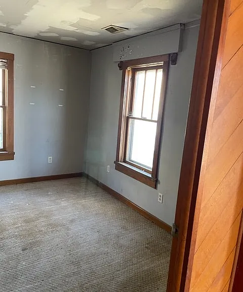103 S Main St — Photo 14