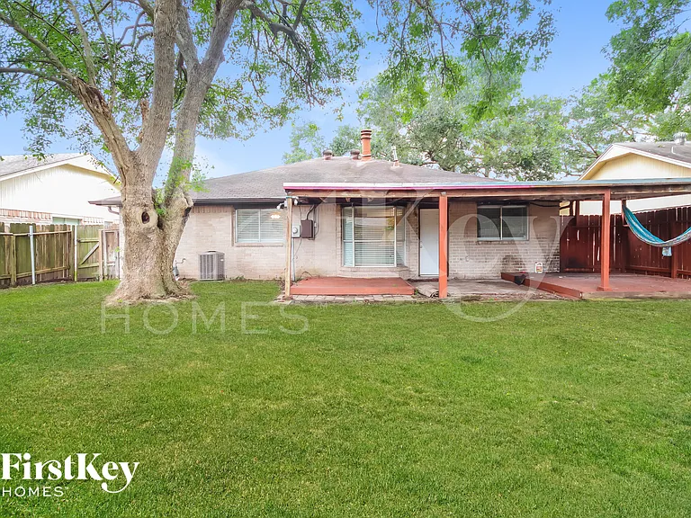 16239 La Terra Dr — Photo 15