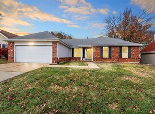 1125 Dunston Dr, Saint Louis, MO 63146