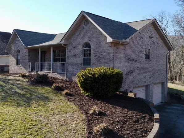 5226 Crystal Brook Dr, Morristown, TN 37814