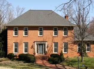 4913 Knob View Ct, Winston Salem, NC 27104