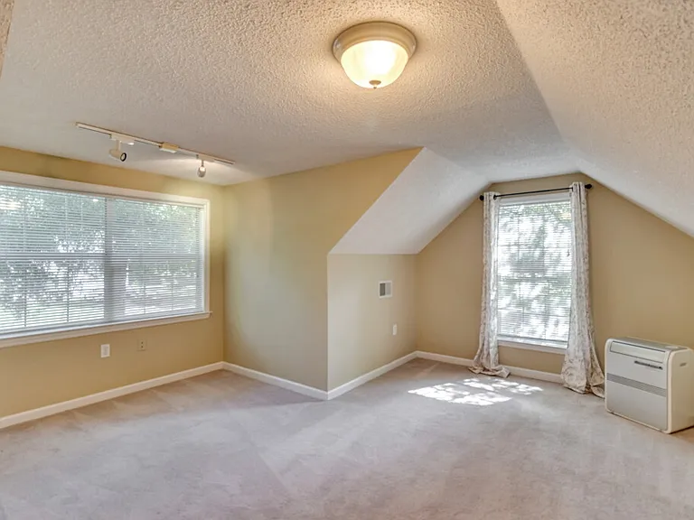 24 Dover Dr — Photo 20