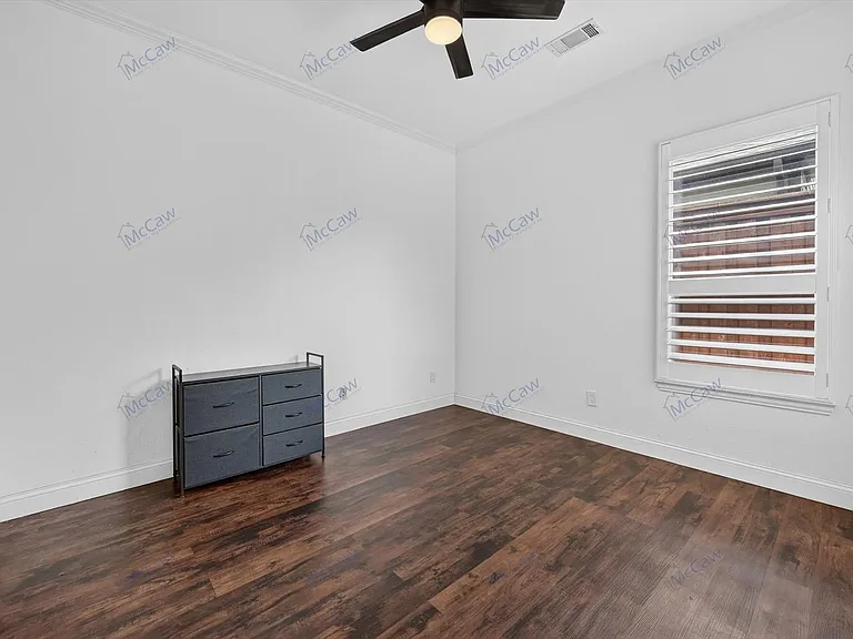 2208 Grizzly Run Ln — Photo 11