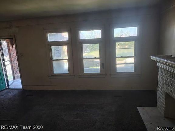 5th image of 4237 W Grand St