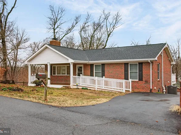 1116 Summit Ave, Front Royal, VA 22630