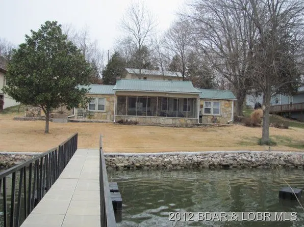 646 Fowlers Pt, Camdenton, MO 65020