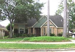 2nd image of 3803 Summer Ln