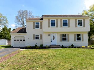 1920 Powder Horn Rd, Toms River, NJ 08755