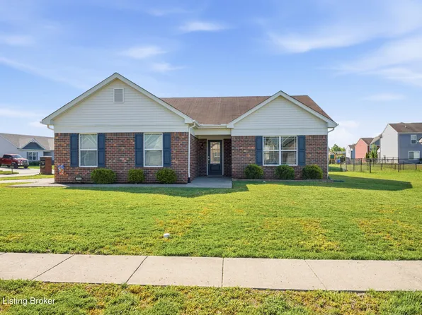 293 Mallard Pointe Blvd, Shepherdsville, KY 40165