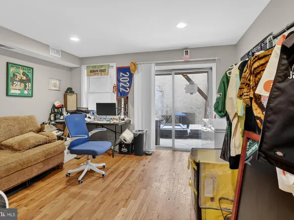 1708 N 5th St #1, Philadelphia, PA 19122