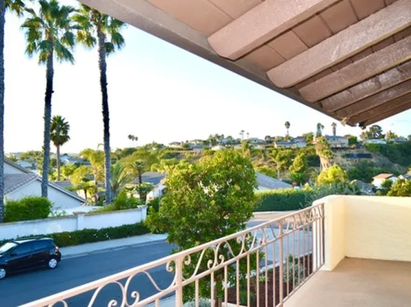 3489 Via Beltran, San Diego, CA 92117