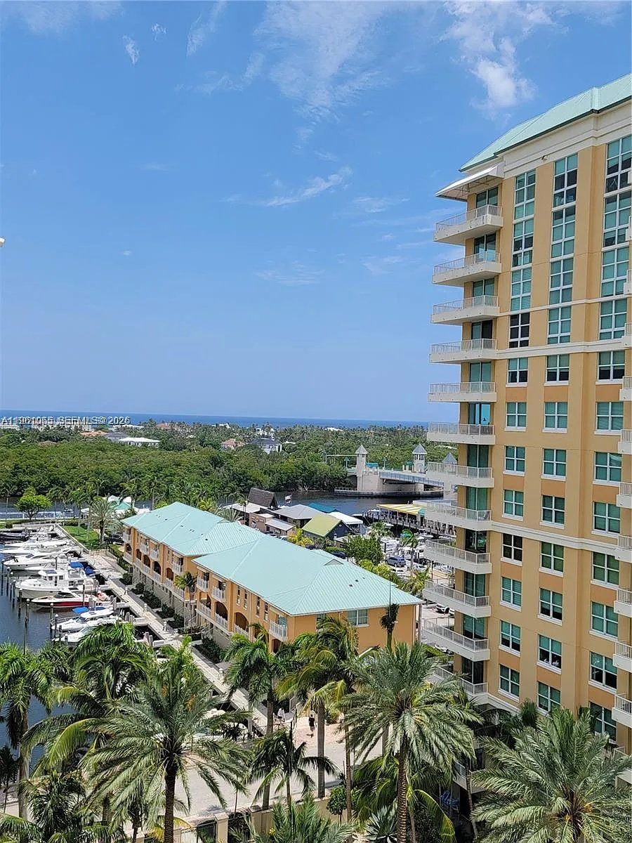 Building Photo - 700 E Boynton Beach Blvd #1007