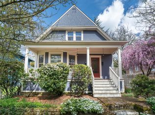 2213 SE Main St UNIT B, Portland, OR 97214