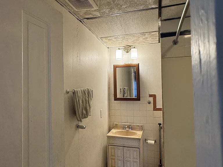 1528 W Gordon St #2 — Photo 4