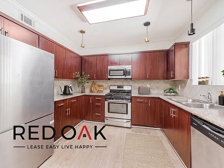 Yaya Nordhoff Apartments — Photo 17