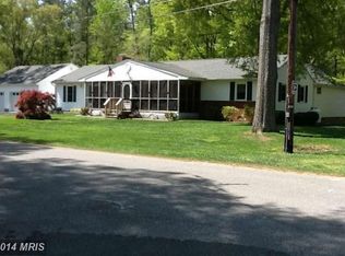 1910 Dwight Ave, Colonial Beach, VA 22443