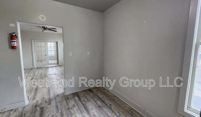 105 S Harriet Ave #4 — Photo 3