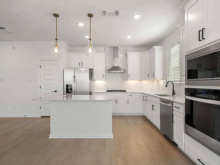 528 Knot Dr — Photo 12