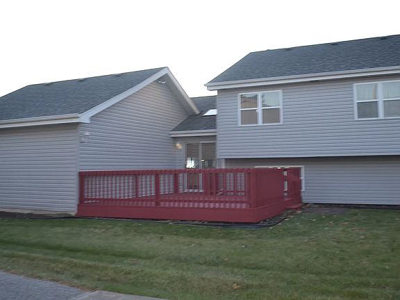 4th image of 5300 Yale Ln