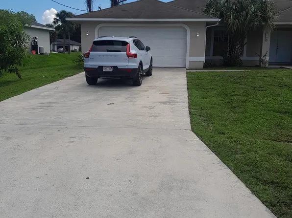 3733 Kenyon St, Fort Myers, FL 33905