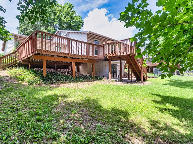 91 Elk Run Dr — Photo 43