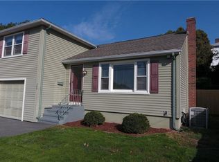 385 Eaton St, Providence, RI 02908