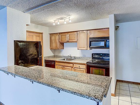 2nd image of 1020 15th St APT 9J