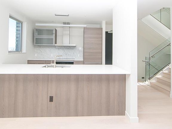 5th image of 3590 20th St APT 508