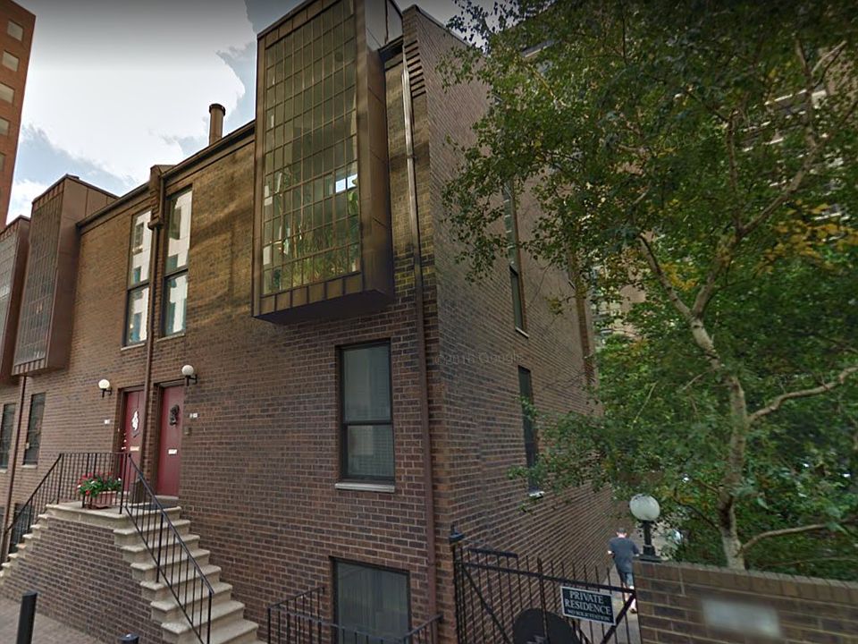 1st image of 12 Saint James Ct #12